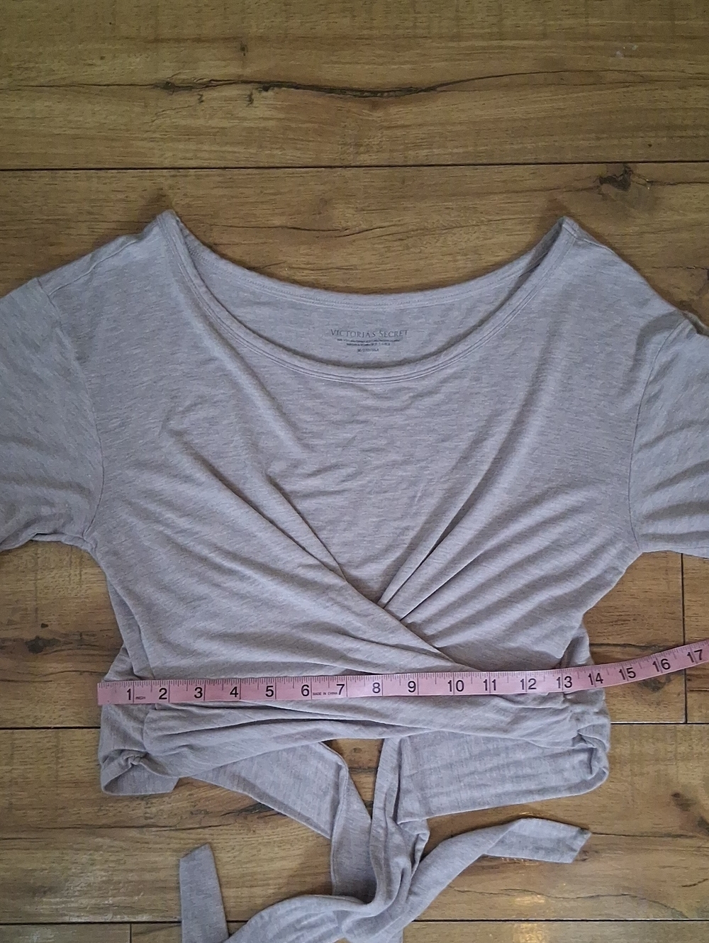 Victoria's Secret Women's Knot-Front Wrap Short Sleeve Top in Light Gray Medium - Picture 12 of 14